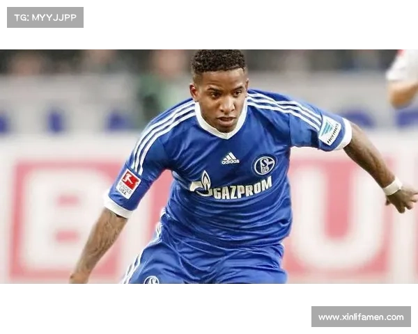 法尔范在沙尔克04的踢球位置与战术角色深度分析