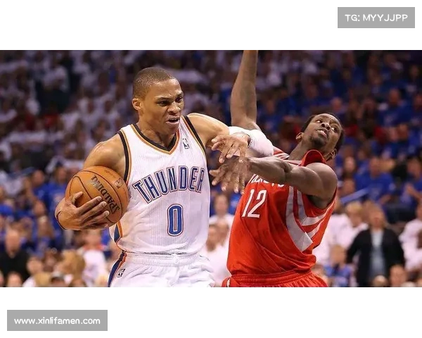 布克在团队合作与战术配合中的成功案例分析及其对比赛胜利的推动作用